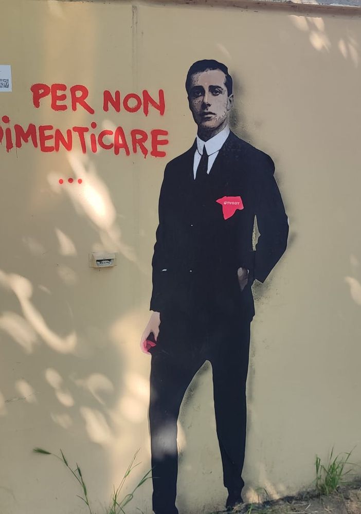 SalTo24, fuori dal Lingotto spunta un'opera di TvBoy su Giacomo Matteotti