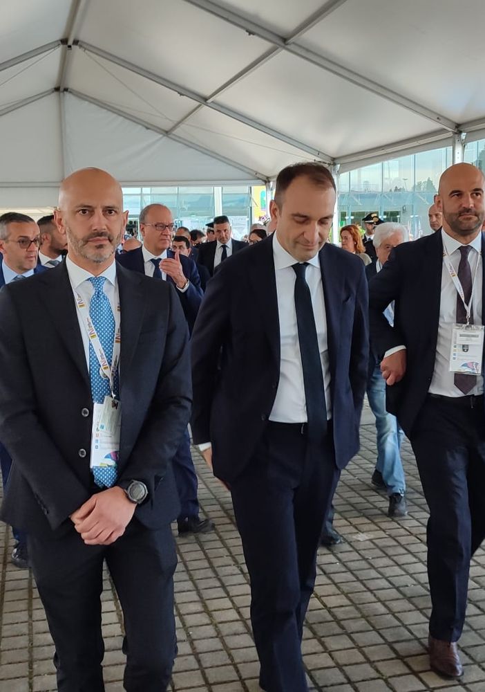 Sangiuliano e Valditara arrivano al Salone del Libro di Torino per l'inaugurazione: “Una grande vetrina” [VIDEO]