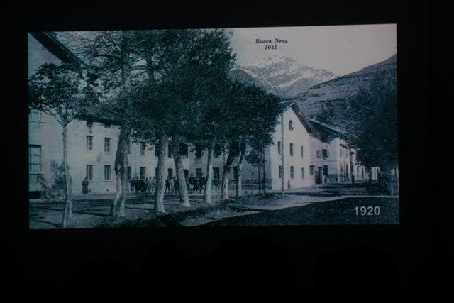 L'architetto Valerio Tonini incanta illustrando la storia moderna di Bardonecchia