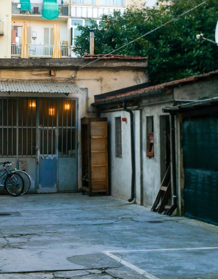 Le antiche botteghe splendono di nuova luce