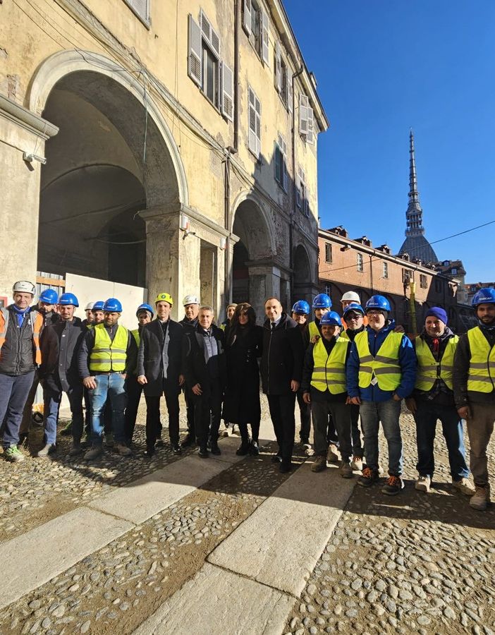 La visita al cantiere della Cavallerizza da parte del ministro Bernini