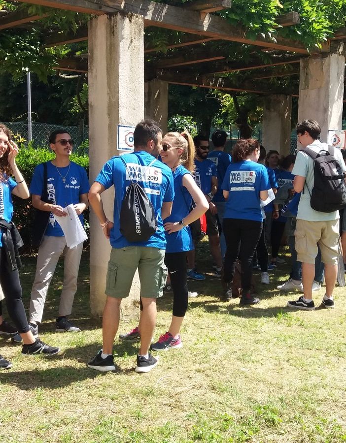 Vince chi differenzia più rifiuti: al via la gara tra studenti sulle rive del Po (FOTO)