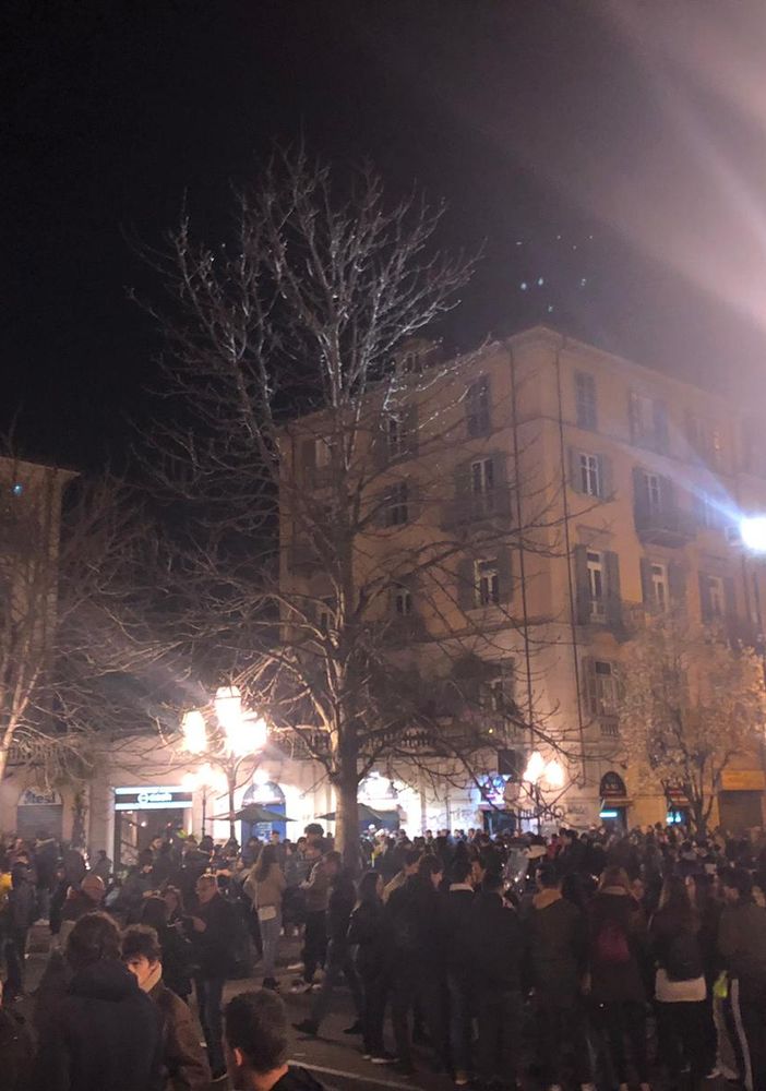 A Torino flash mob per la movida &quot;responsabile&quot;: &quot;Stiamo riconquistando i nostri spazi, non torniamo indietro&quot;