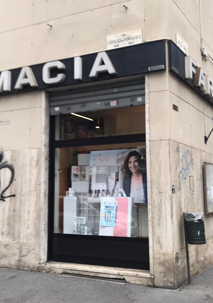 Tamponi rapidi in farmacia? Serve pazienza: “Il servizio non parte oggi, ma da lunedì”