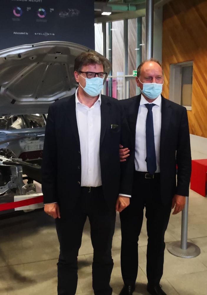 Giorgetti a Torino lancia la volata a Damilano: &quot;Proposta convincente&quot;. E sulle divisioni: &quot;La Lega è una&quot;