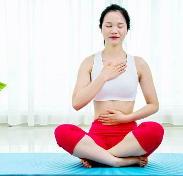 Coronavirus, un torinese su tre guarda con interesse a yoga e meditazione