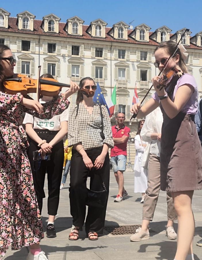 Youth Sinphony Orchestra in piazza Castello