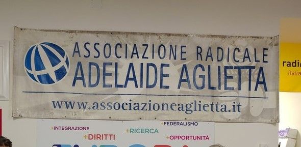 I Radicali di Torino in piazza contro Putin e il governo italiano