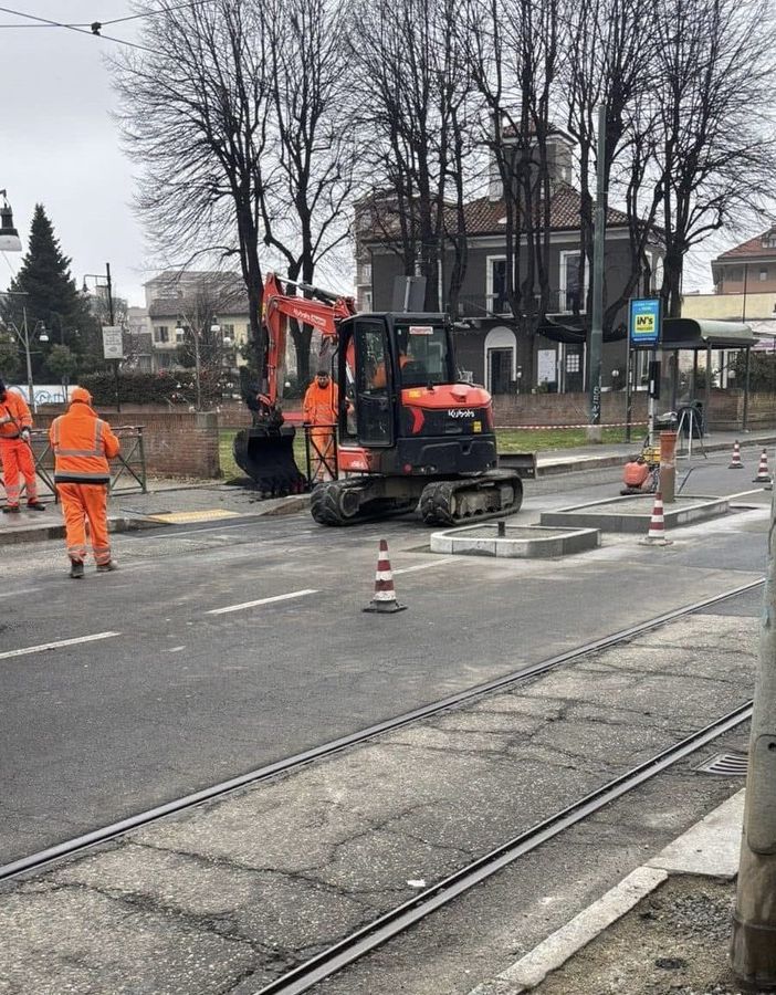 Percorsi pedonali protetti e nasi agli incroci: ecco i lavori in via Stradella