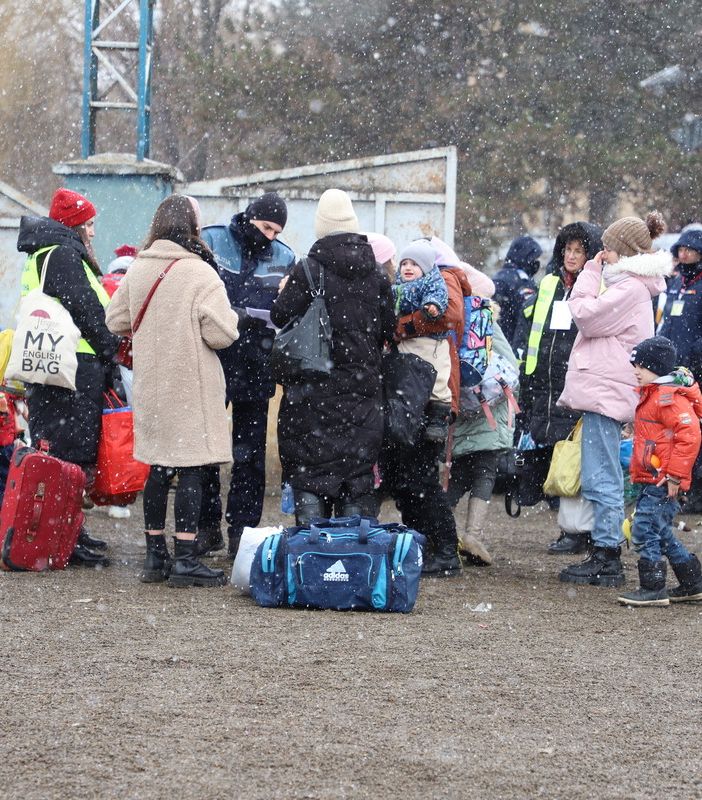 I volontari di ACMOS da Torino all'Ucraina: ogni mese una carovana verso Mykolaïv per portare aiuti alla popolazione
