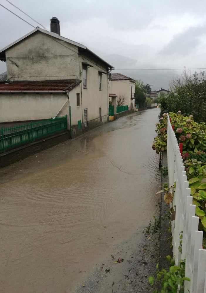 Bussoleno, il maltempo crea problemi in via San Lorenzo