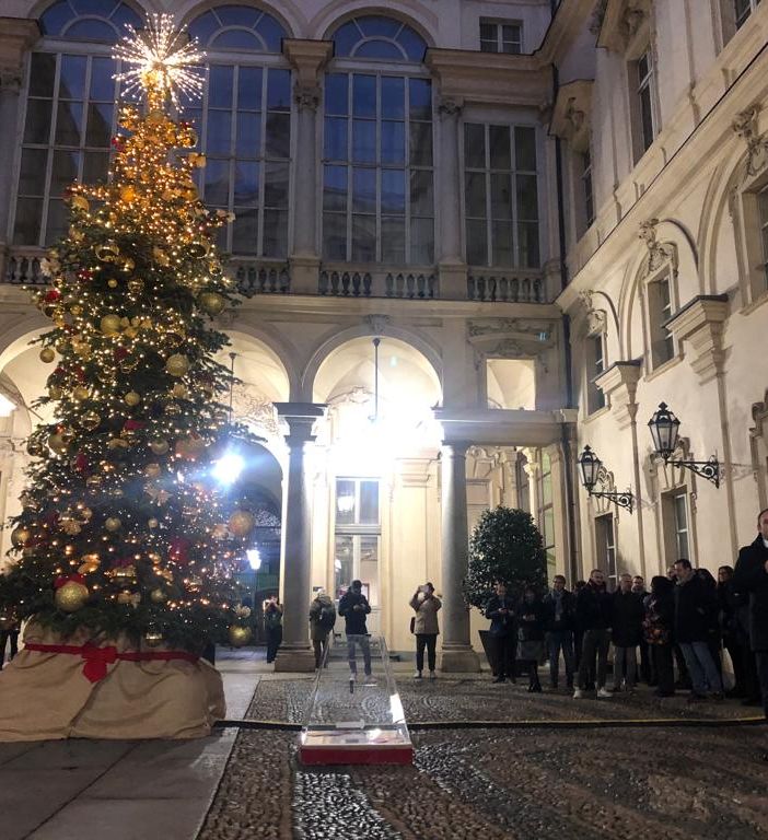 accensione albero natale