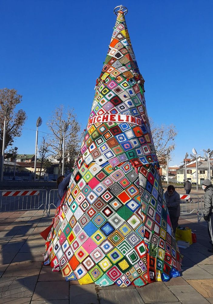 albero di natale 'granny' a nichelino