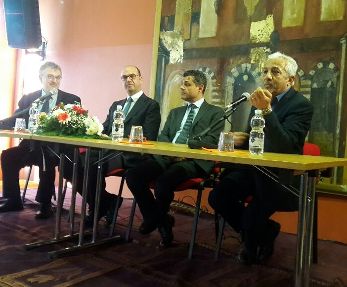 Alfano a Torino:&quot;Accordo con il Niger ridurrebbe migranti in Libia e Italia&quot;(VIDEO)