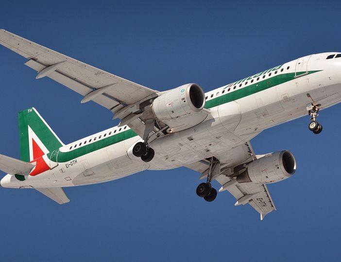 Viaggiare in aereo è comodo e piacevole, ma dove parcheggiare l'auto all'Aeroporto Caselle di Torino?