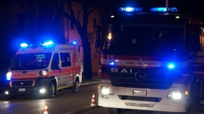 Uomo morto all'alba all'interno del deposito merci a Rivalta: ipotesi malore