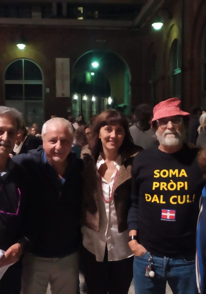 Gli amici del Caffè Basaglia si sono dati appuntamento al Cortile del Maglio