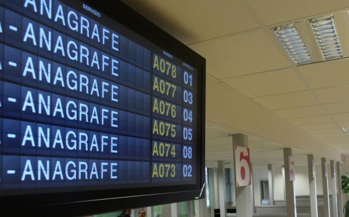 Code all'Anagrafe Centrale di Torino, arrivano i totem e gli &quot;steward&quot;
