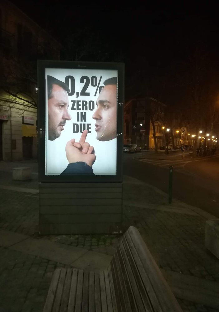 A Borgo Rossini manifesto ironico contro Salvini e Di Maio: &quot;0,2% zero in due&quot;