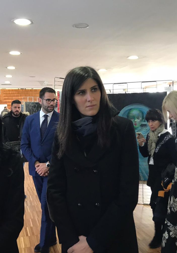 Il ministro Azzolina in visita a Torino: “Coronavirus nelle scuole? Voglio rassicurare studenti e famiglie” [FOTO e VIDEO]