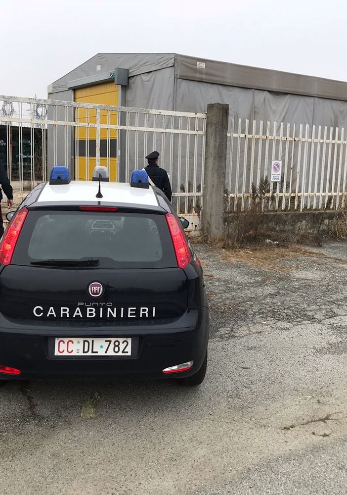 Sorpresi a rubare materiale alla Keronafta di Leinì: arrestati due bosniaci
