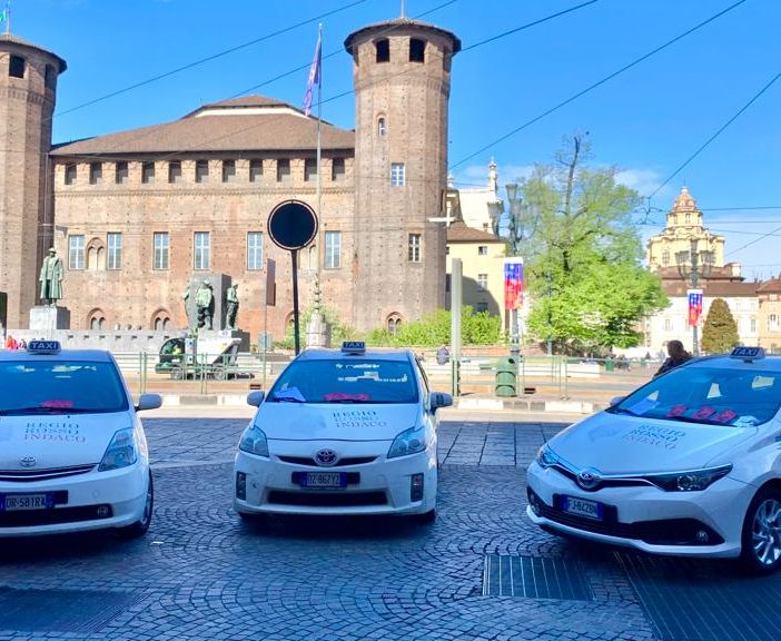 regio rosso indaco taxi torinesi