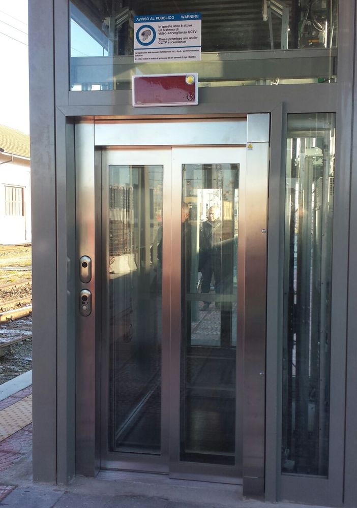 A Chivasso due nuovi ascensori per una stazione senza barriere