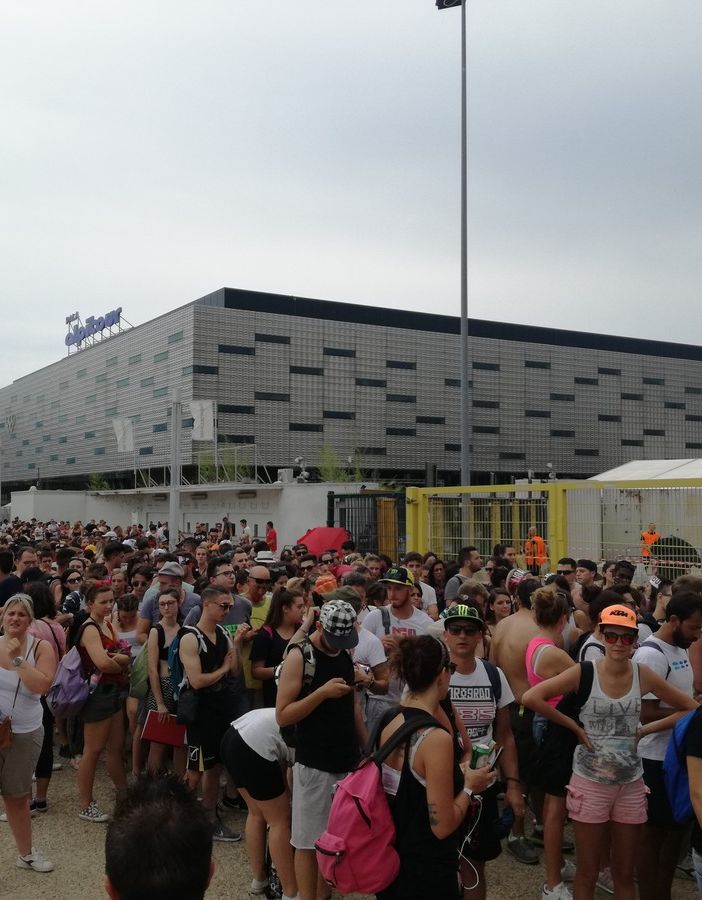 Liga-mania, code davanti allo stadio Olimpico già molte ore prima del concerto [FOTO e VIDEO]