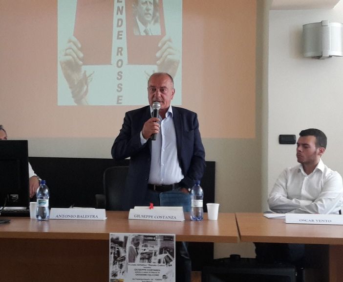 A Torino l'autista di Giovanni Falcone:  «Io, testimone scomodo dimenticato dallo Stato, vi racconto la verità su Capaci»
