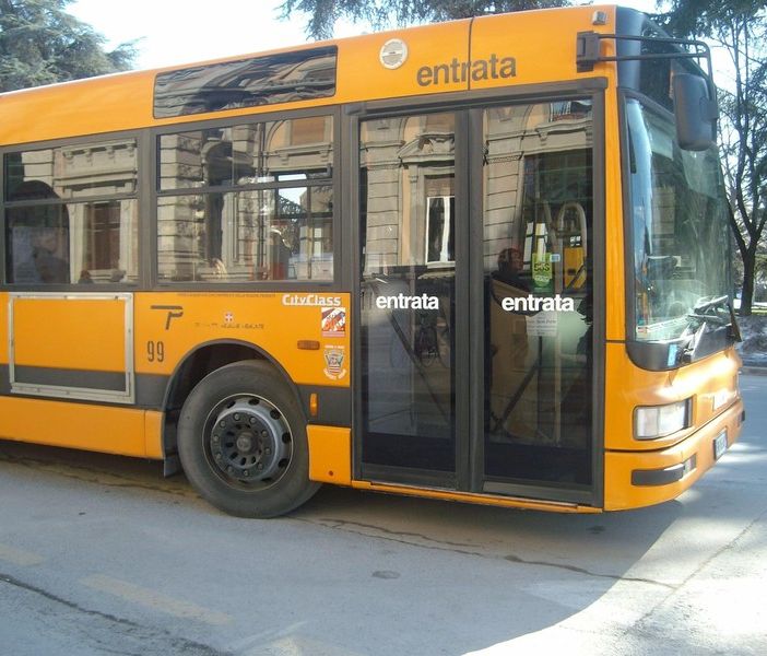 vecchio autobus
