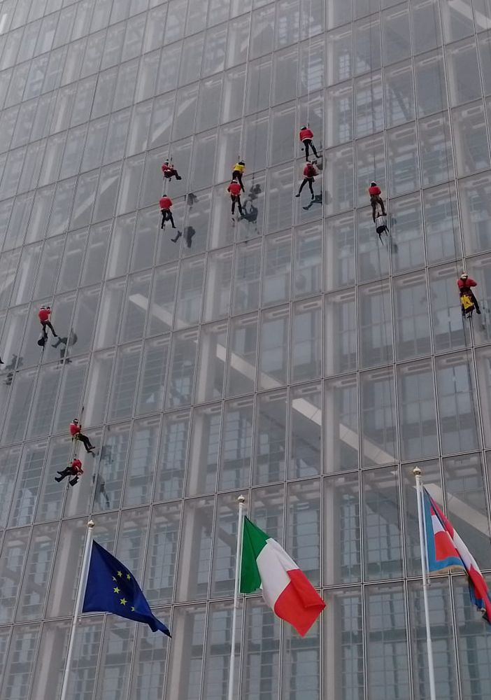 babbi Natale grattacielo della regione