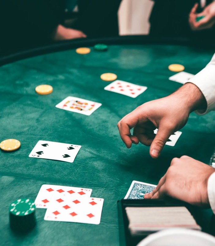 Why Baccarat Is So Popular In Online Card Gambling?