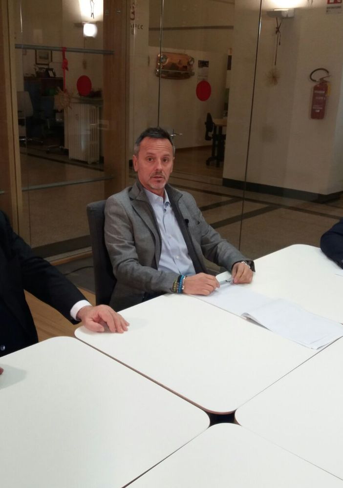 Reddito e posti di lavoro: tra nuovi poveri e Industria 4.0