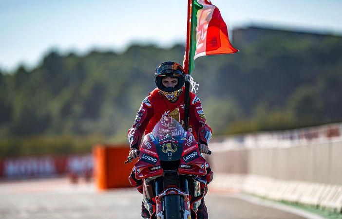Bagnaia più forte della sfortuna: vince a Jerez e riapre il Mondiale