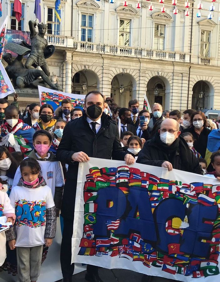 Lo Russo e Olivero bandiera della pace
