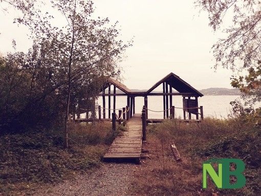 Le palafitte sul Lago di Viverone nel mirino del maltempo: danni alla banchina