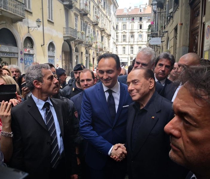 Silvio Berlusconi in via Garibaldi