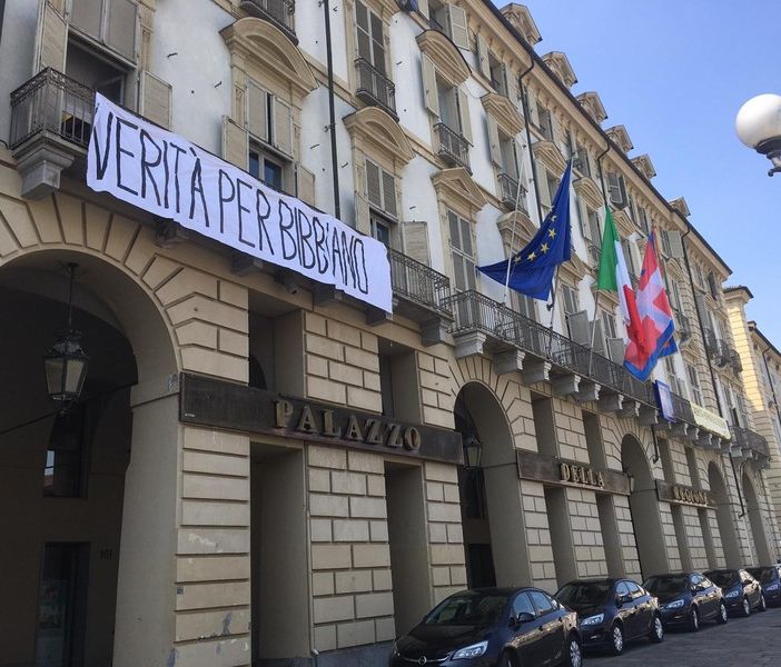 Striscione “Verità per Bibbiano”, Grimaldi (Luv): &quot;Nessuno aveva regolamentato l’uso della facciata perché nessuno ha mai utilizzato il palazzo della Regione come la bacheca Facebook di Salvini&quot;
