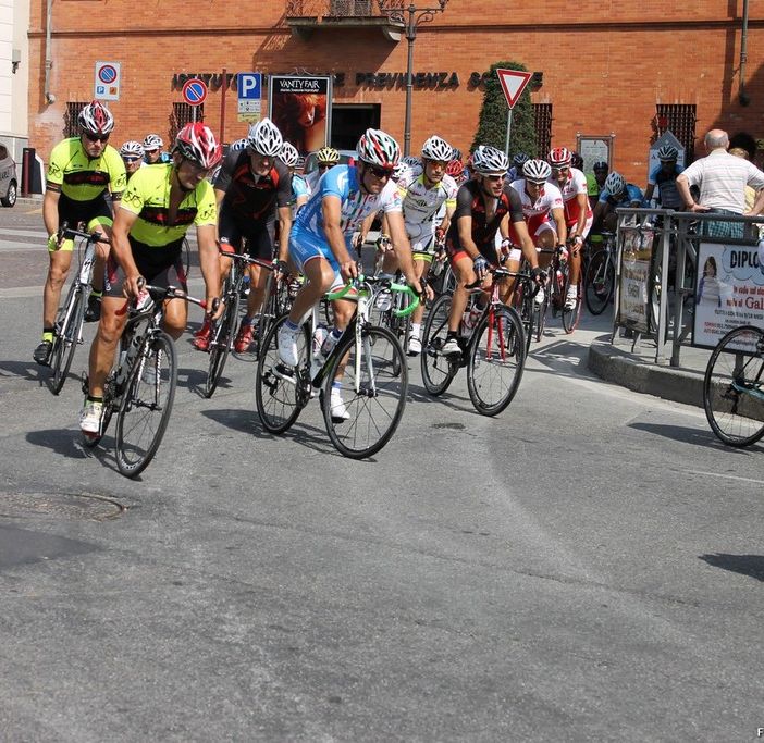 Il Giro punta verso il Piemonte e cresce la voglia di ciclismo