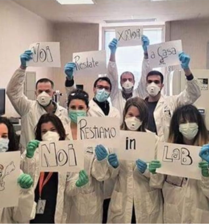 Il Coronavirus con gli occhi del biologo: &quot;Di solito siamo poco considerati, ma il nostro ruolo in laboratorio è fondamentale&quot;