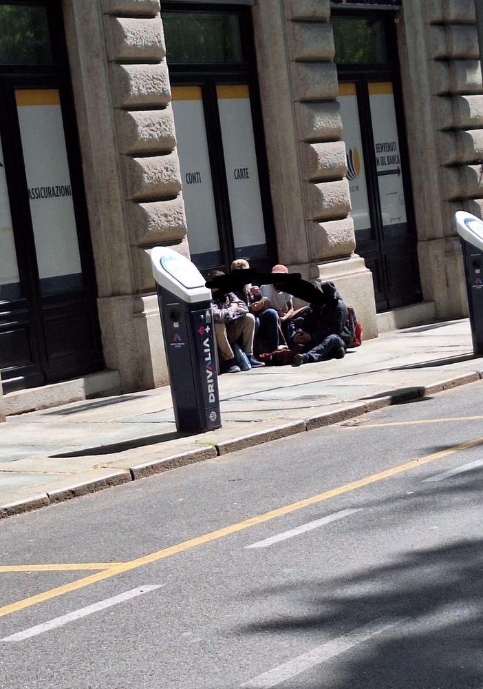 La denuncia del vicecapogruppo di Torino Bellissima Firrao su bivacchi e parcheggiatori abusiv