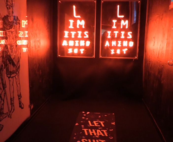 Spalancare le porte della percezione con l'arte: &quot;Bloody Blast Show!&quot; a Paratissima [VIDEO]