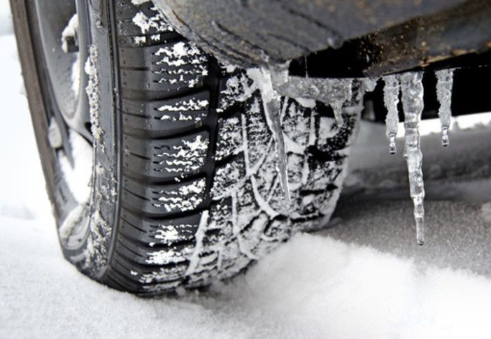 Pneumatici da neve: necessari in 83 comuni del Dipartimento delle Alpi Marittime