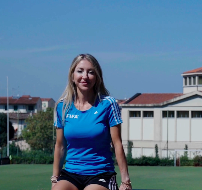 La professione di arbitro e guardalinee senza distinzione di genere raccontata nell’App Sporters