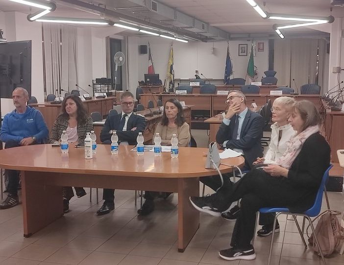 Emergenza carceri: il racconto dell'ex detenuto e il ricordo di Azzurra, che si uccise a Torino