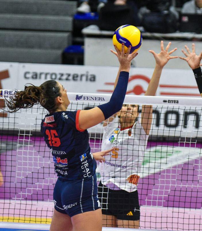Volley, la Reale Mutua Fenera Chieri ’76 va a Roma per la terzultima giornata di campionato