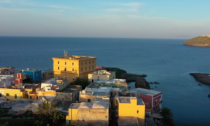 La voce di Ventotene: la proiezione del film di Stefano Di Polito al Cinema Massimo