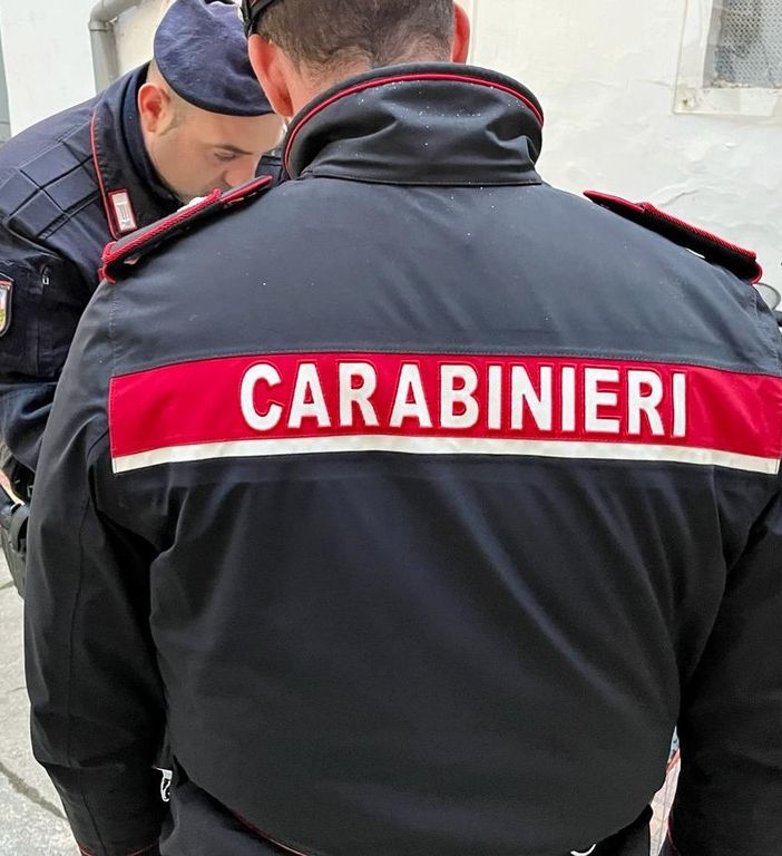 Ciriè: massacra di botte la moglie e scappa. Latitante un uomo di 46 anni