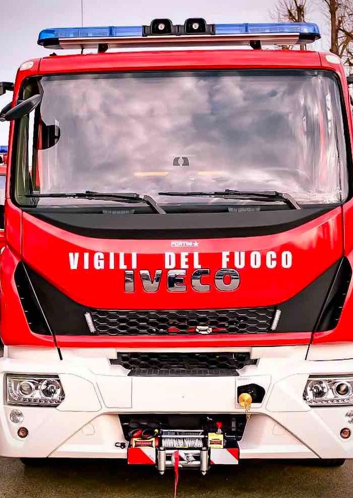 Altro incendio nel Torinese: a fuoco palazzo di via Scarlatti