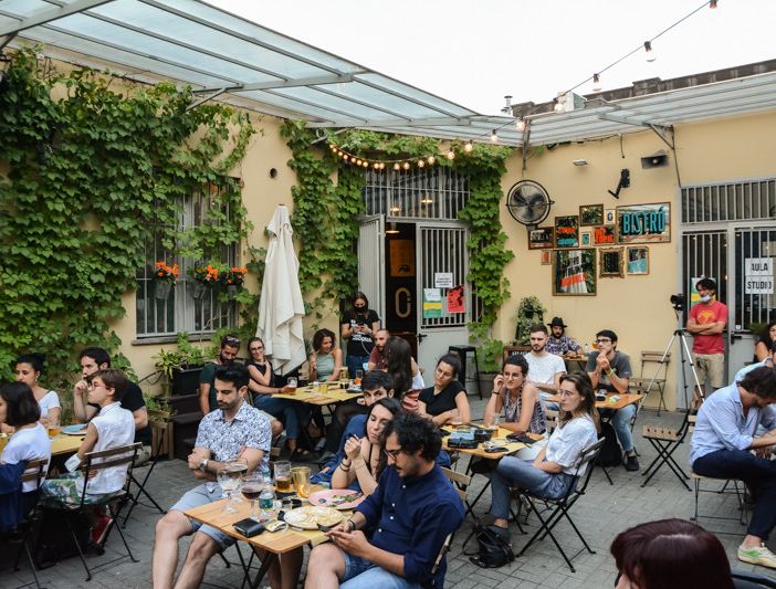 Da Off Topic nasce Happy Hour: la prima sitcome live di Torino